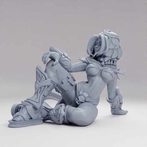 縛られた魂の女帝 の画像